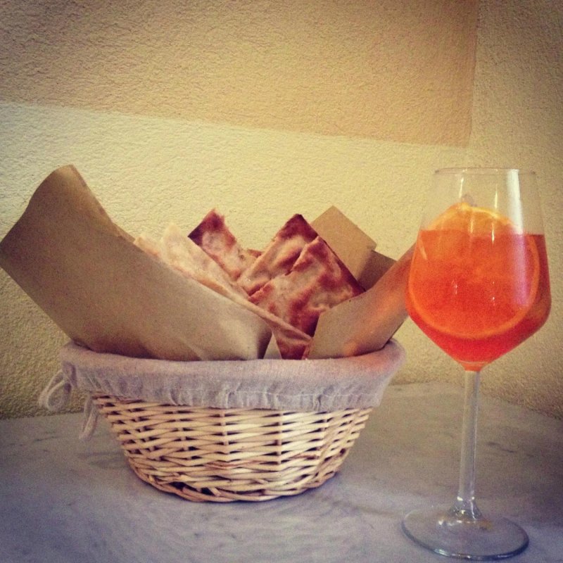 Acronia, La Cantina