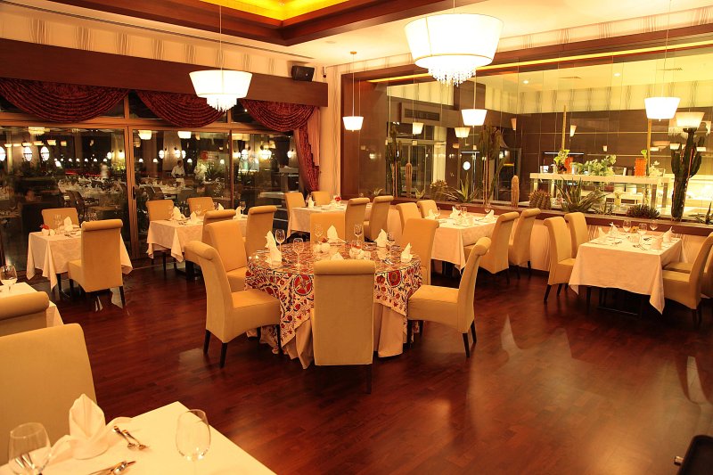 Cratos Premium Hotel & Casino & Port & Spa
