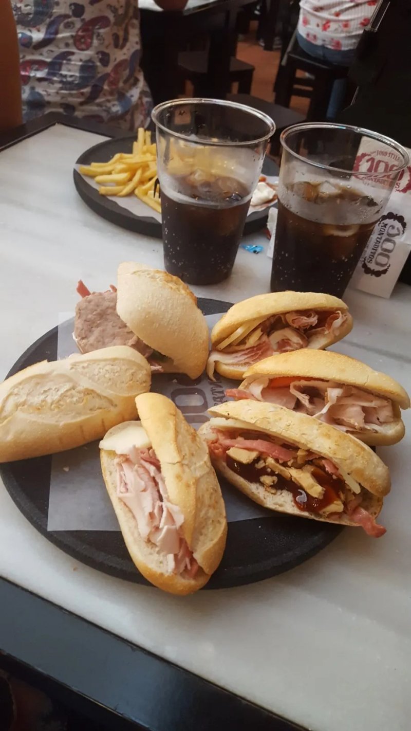 100 Montaditos