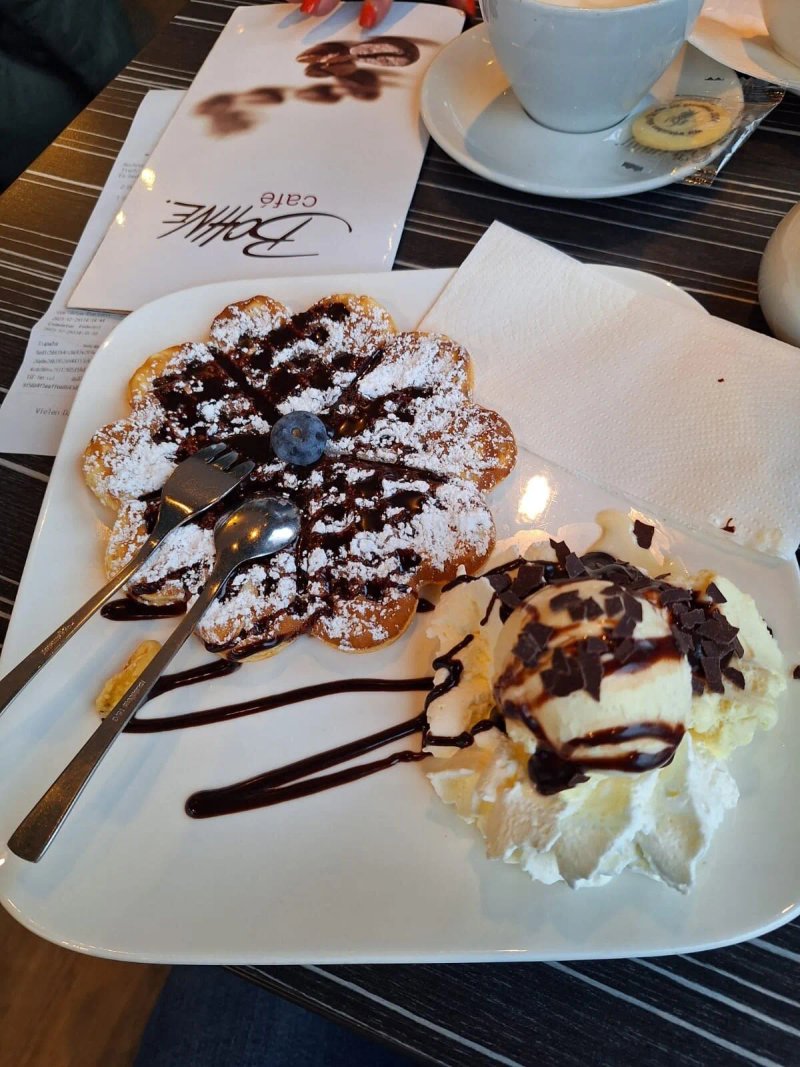 Cafe Bohne
