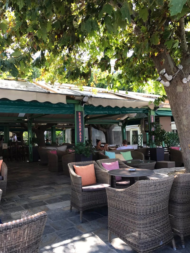 Karavia Cafe