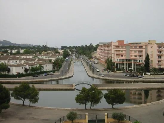 Lagoon Center