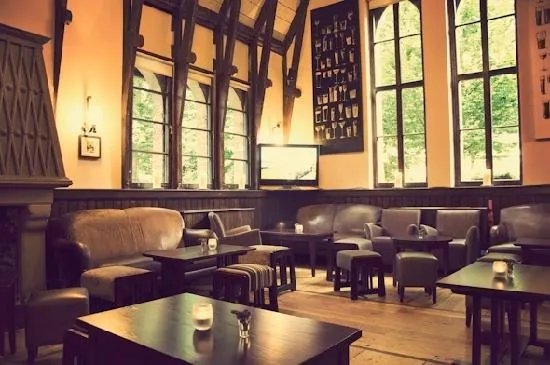 Schoolhouse Hotel & Gastrobar
