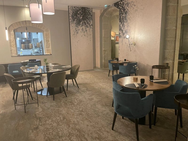 Restaurants & cafés
