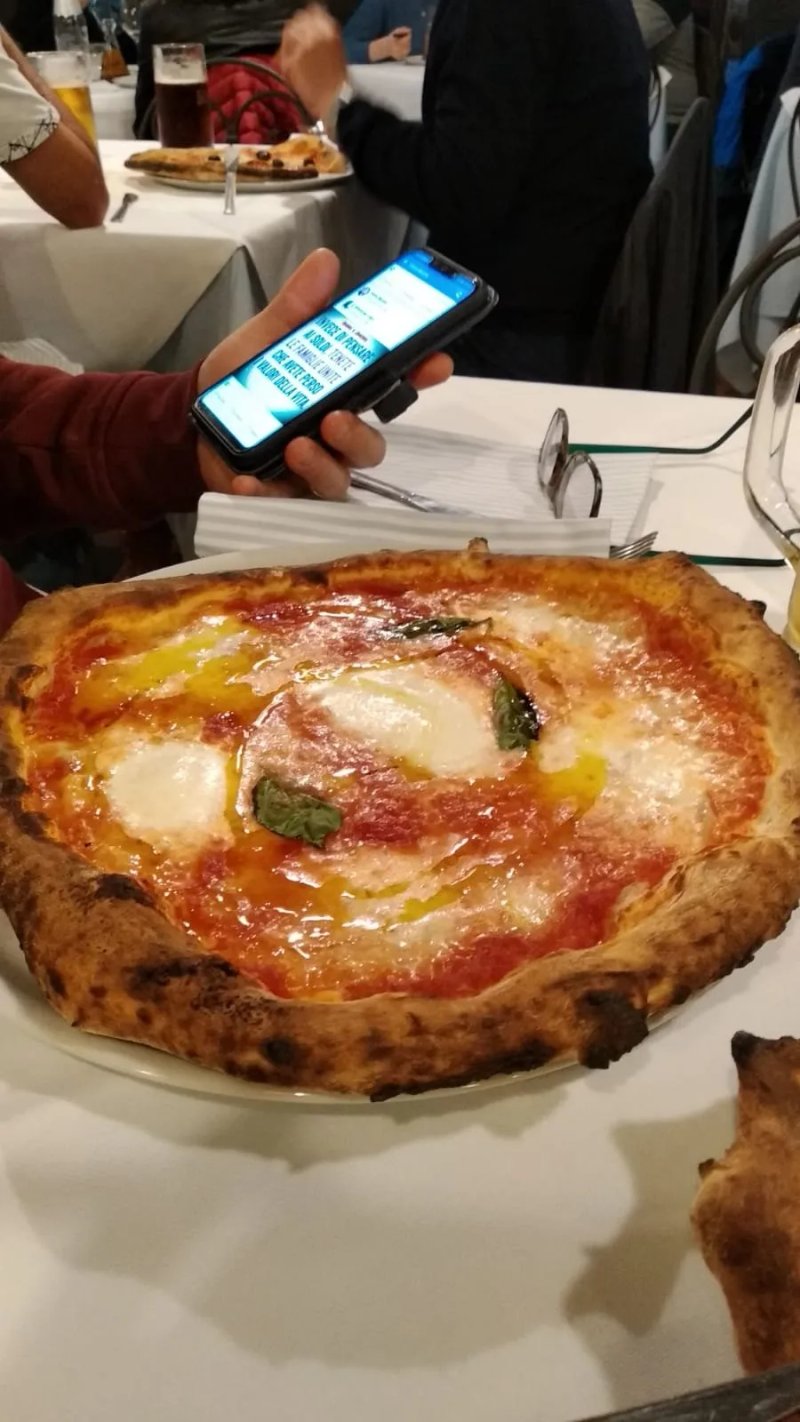 La Regina Di Napoli