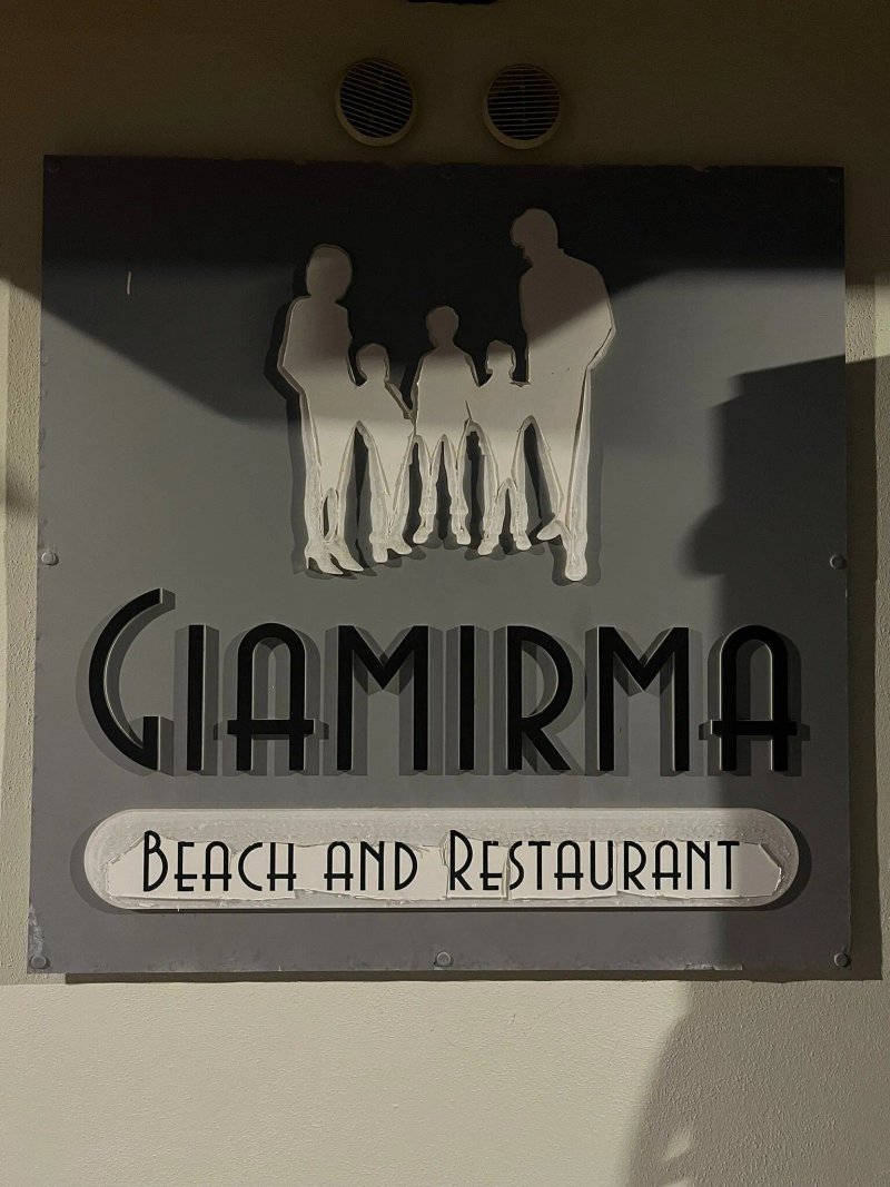 Giamirma Beach & Restaurant