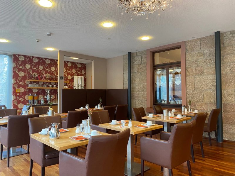 Dapper's Restaurant & Lounge