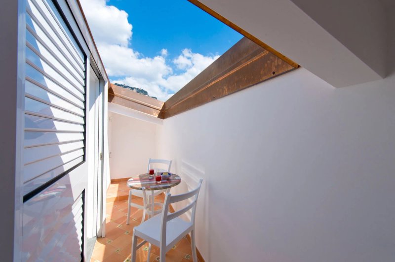 Albadamare Boutique Hotel