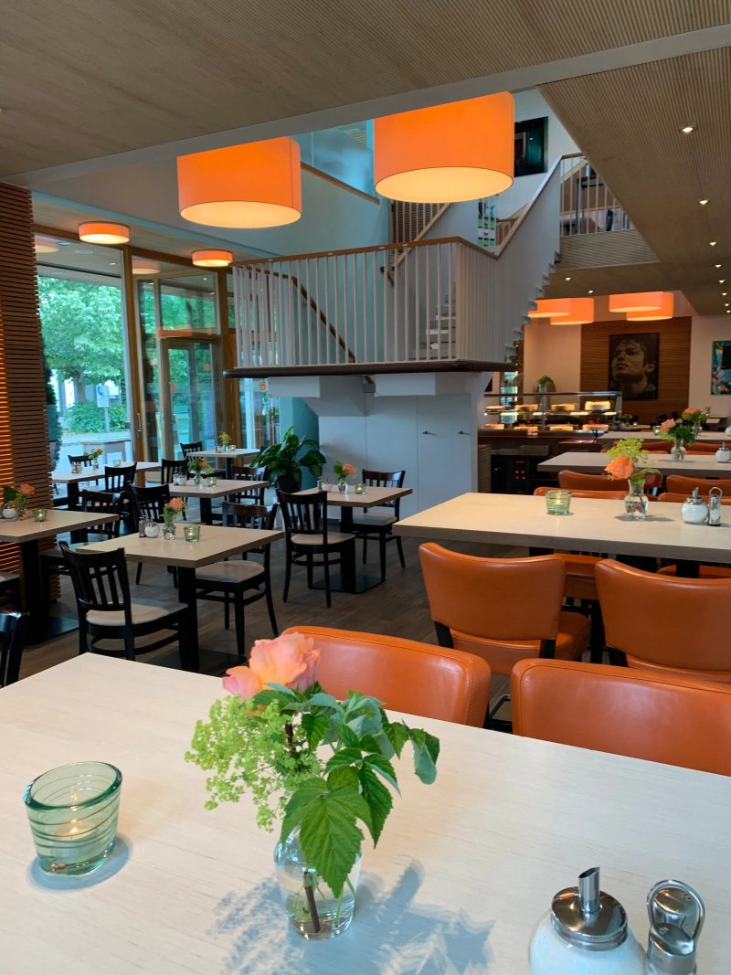 Grassinger Cafe & Restaurant