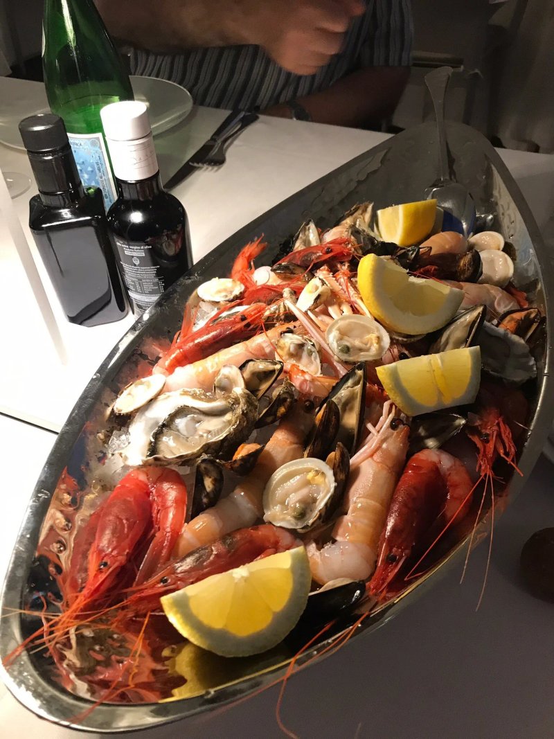 P23 Sea Lounge Restaurant