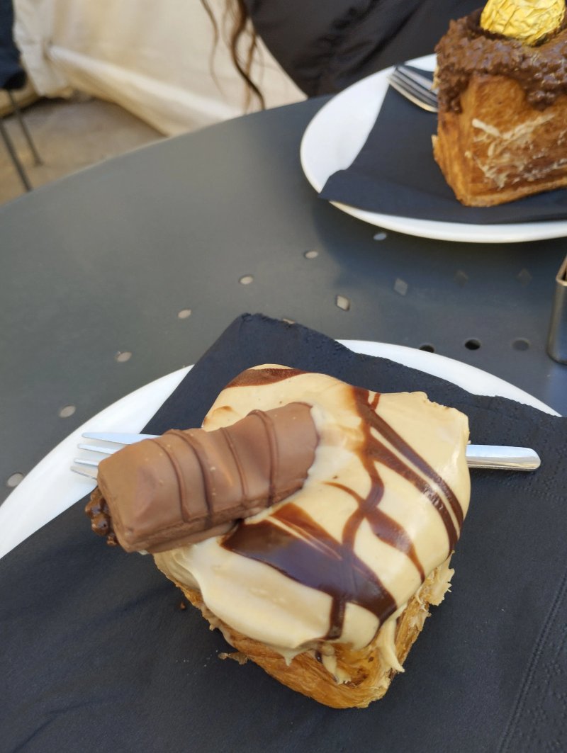 Cafe Lucca