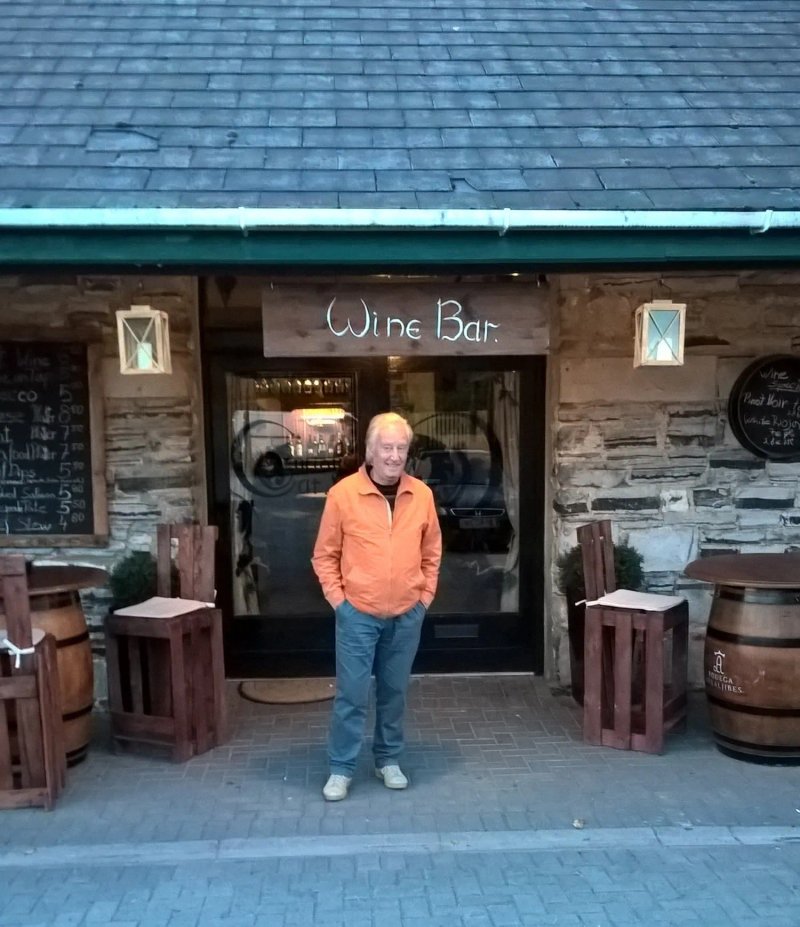 Curious Cat Wine Bar