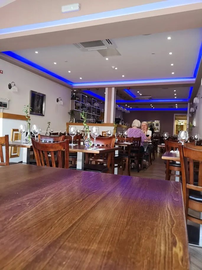Kurdina Restaurant & Bar