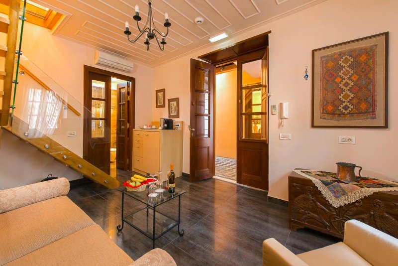 Rodos Niohori Elite Suites