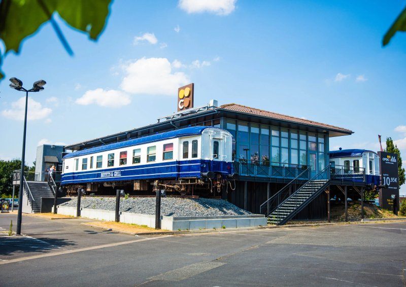 Crocodile Restaurant
