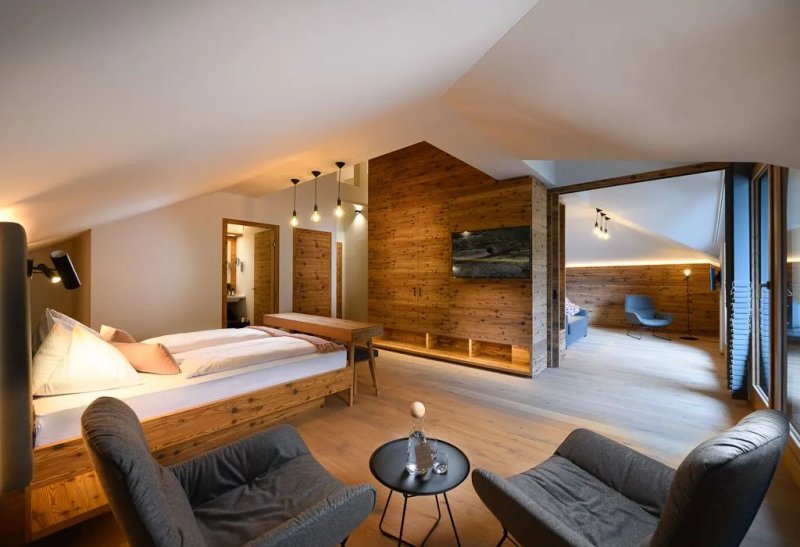 Hotel Bergzeit