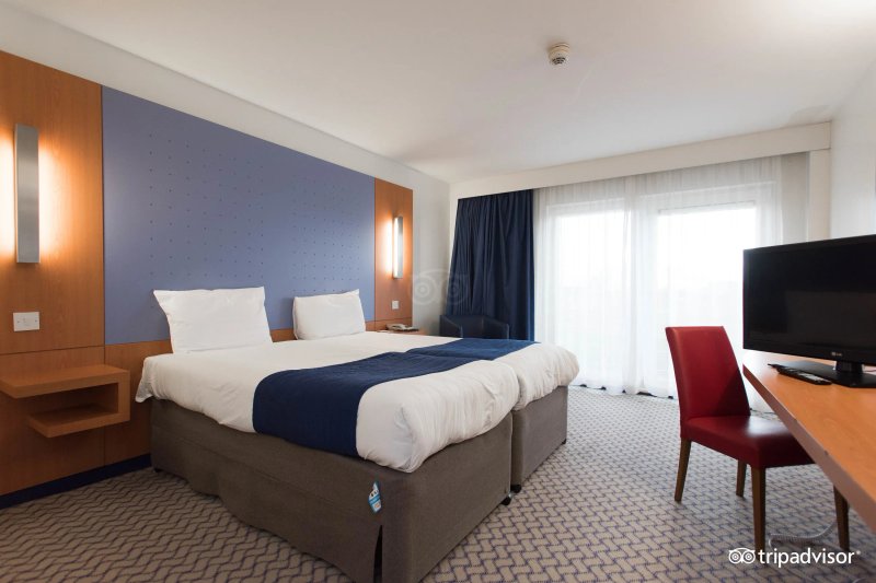 Ramada London North – M1 Hotel