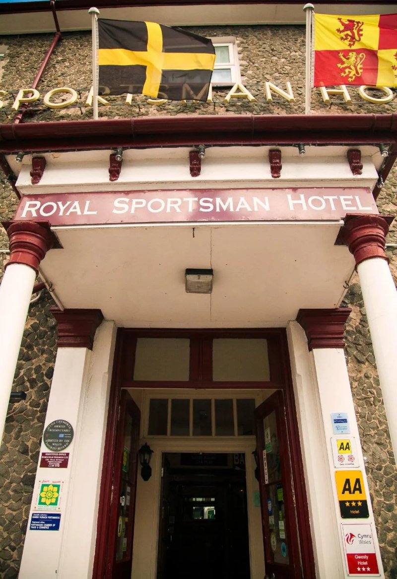 Royal Sportsman Hotel