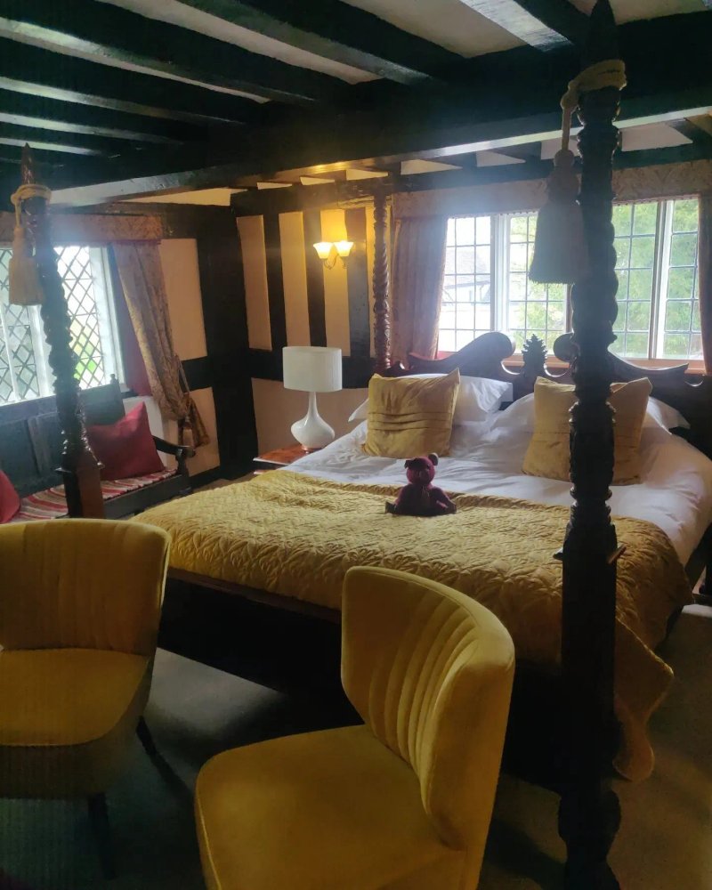 The Old Hall Country House