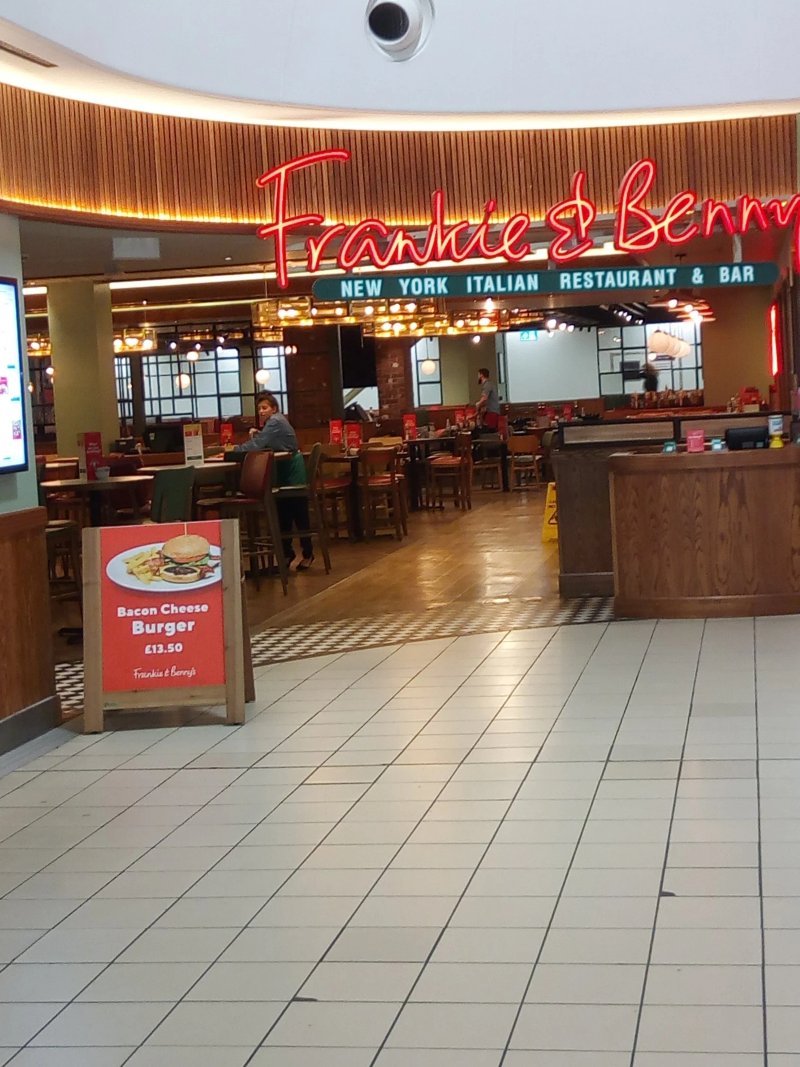 Frankie & Benny's