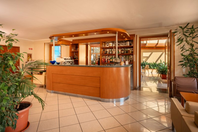 Hotel Careni Villa Italia