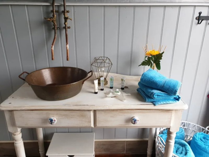 Quex Livery Glamping Holidays
