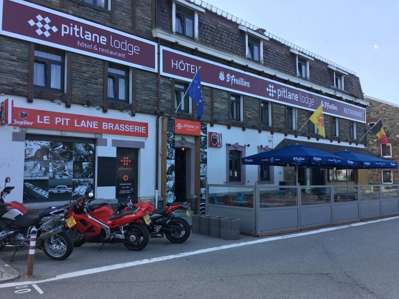 Pitlane Lodge
