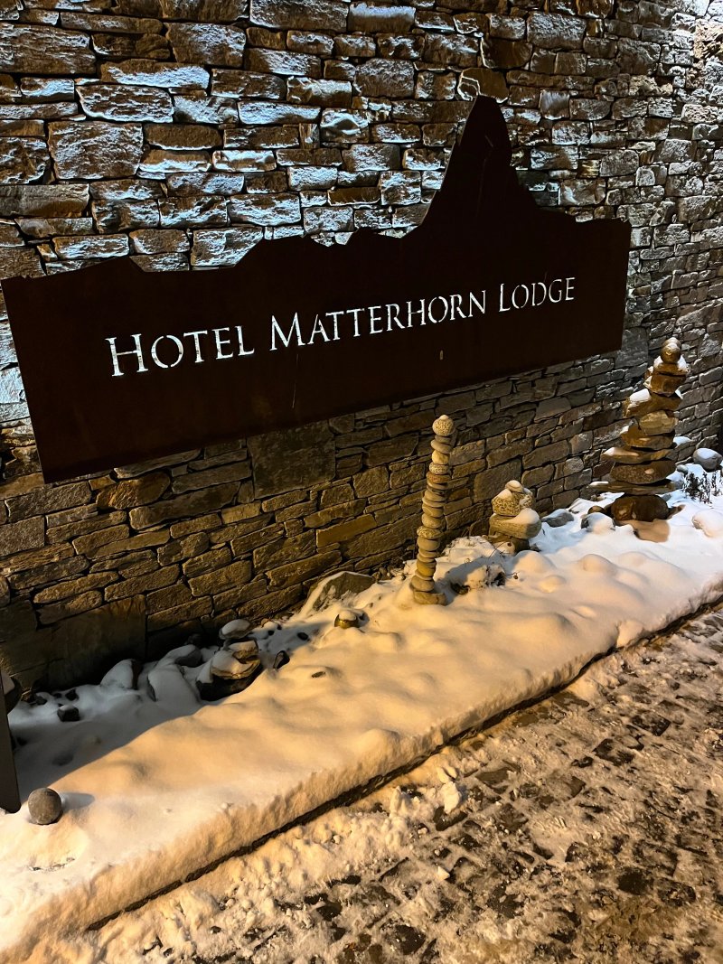 Matterhorn Lodge Hotel & Apartments