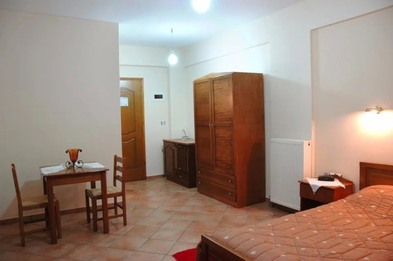 Aroanios Hotel
