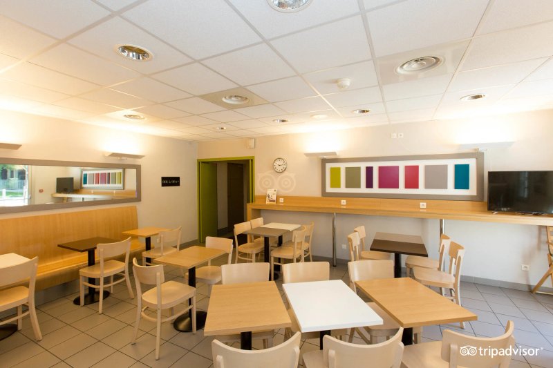 B&B HOTEL Lille Centre Grand Palais