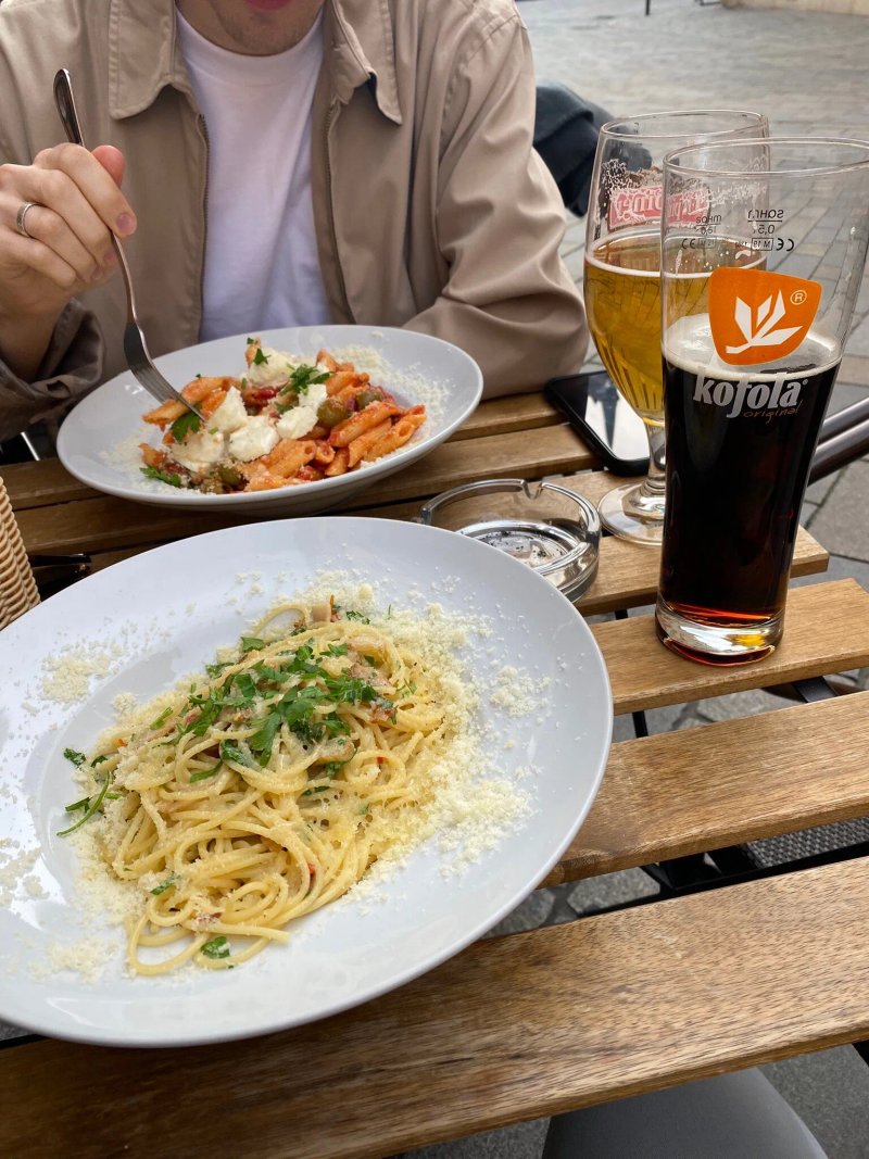 LINOS Bistro & Coffee shop