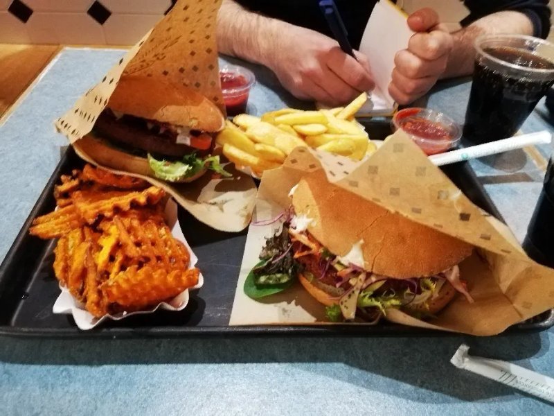 Swing Kitchen
