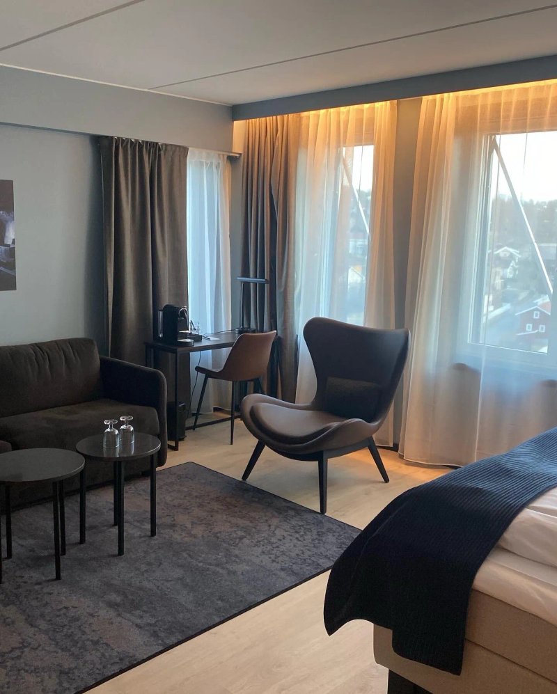 Home Hotel 1624