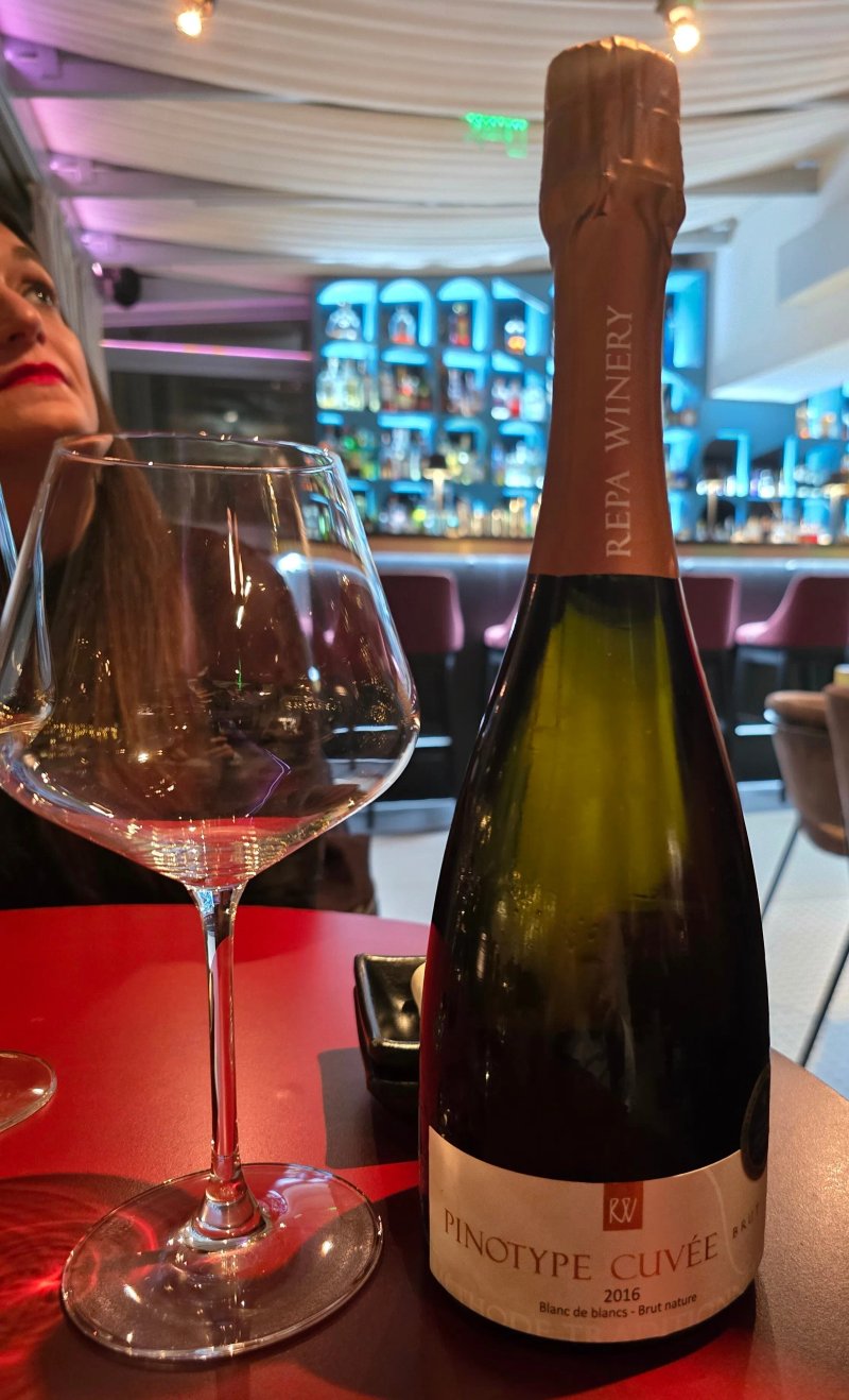 Sky Bar & Restaurant