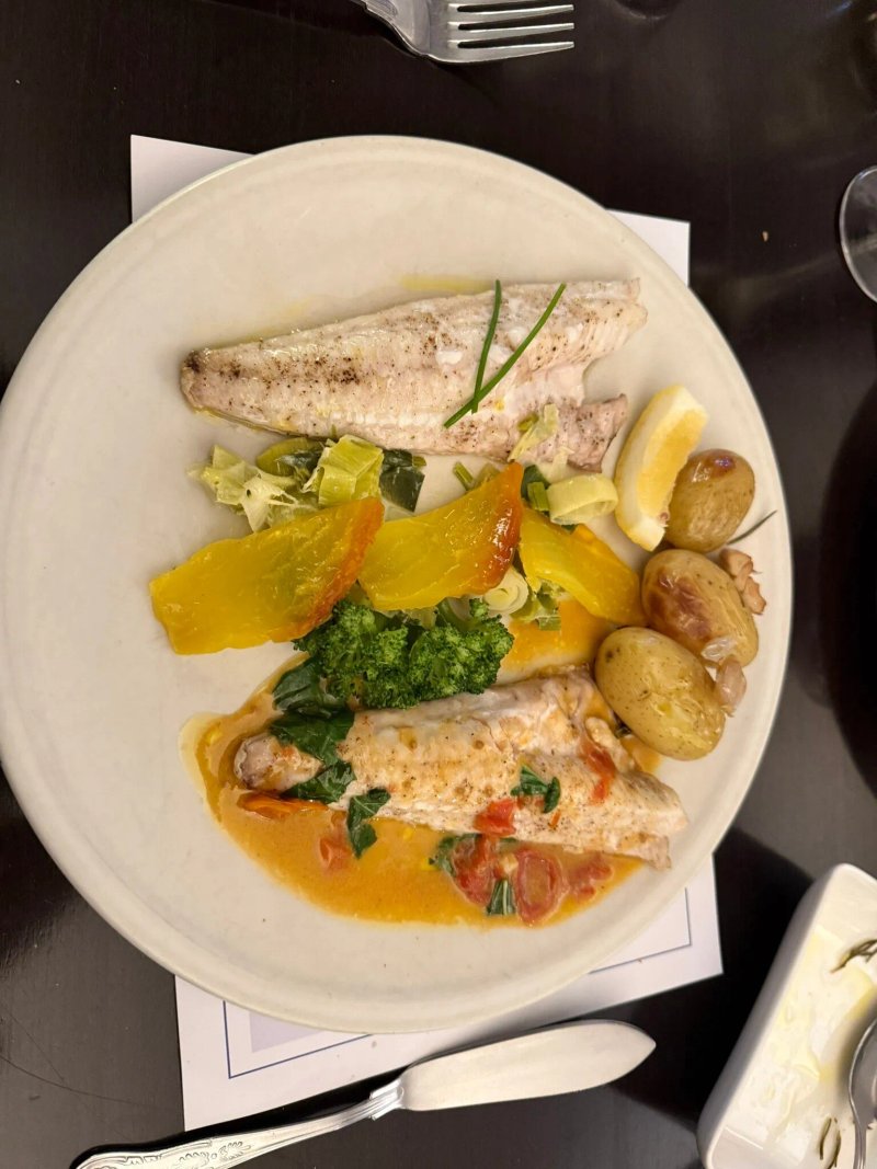 Number 7 Fish Bistro