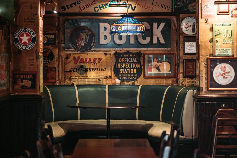 Henry J. Bean's, Malta