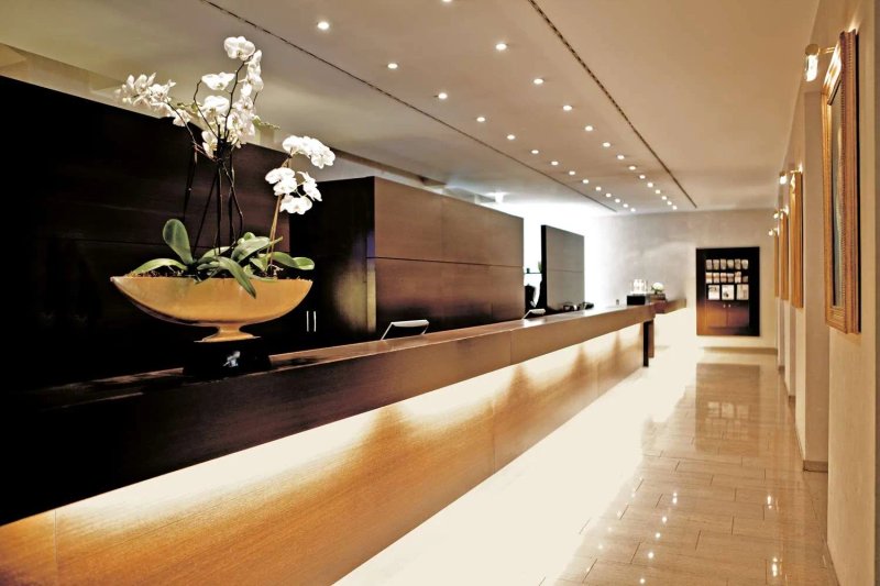 Metropolitan Hotel by Flemings