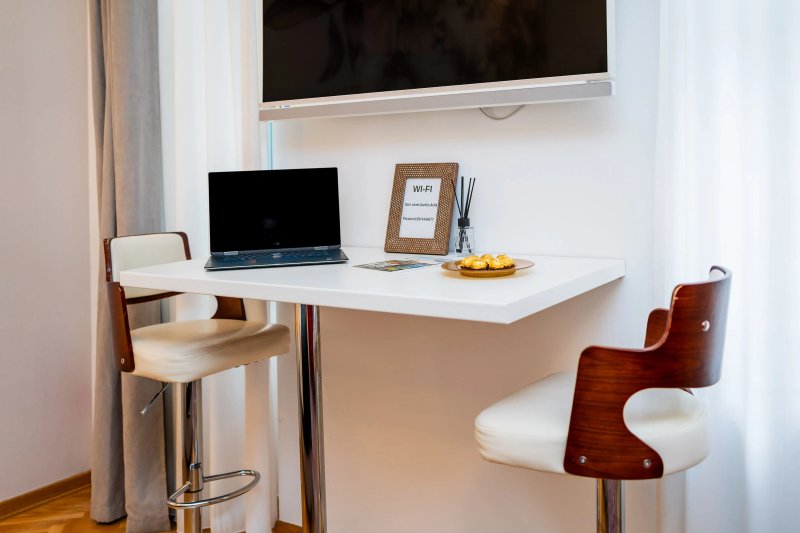 Aurelia Antik Apartments & Rooms