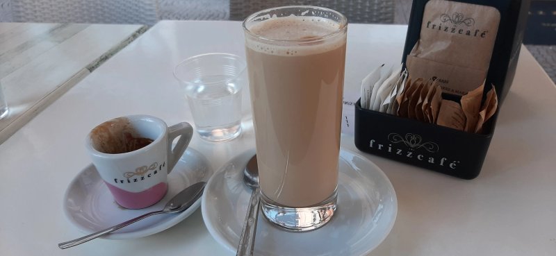 Frizz Cafe - Via Matarrese