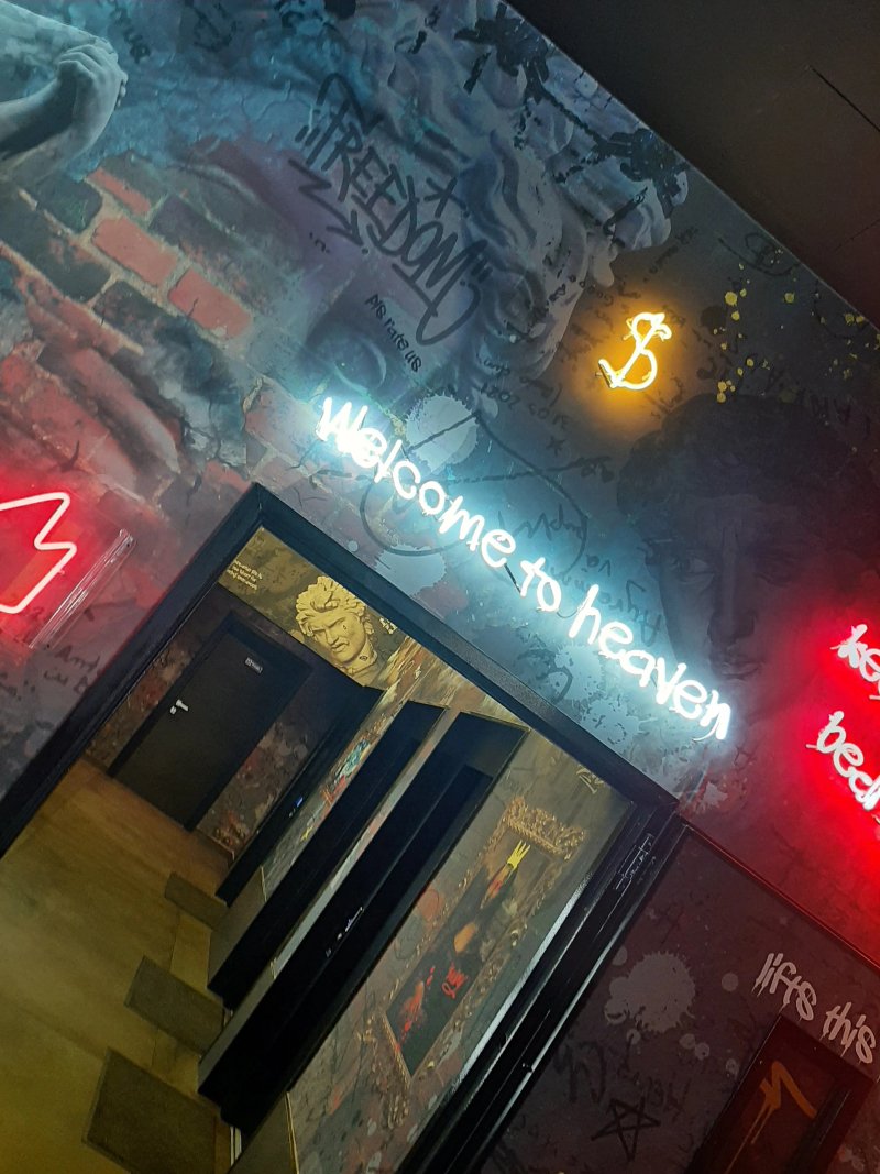 So City Hotel