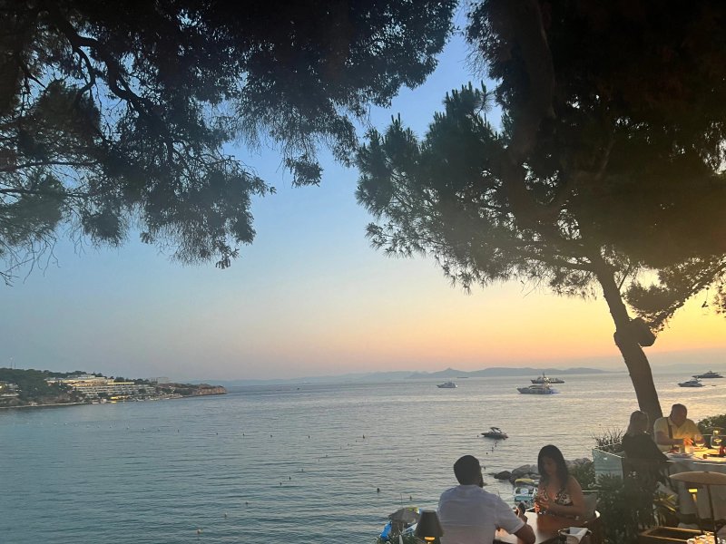 Ithaki Restaurant