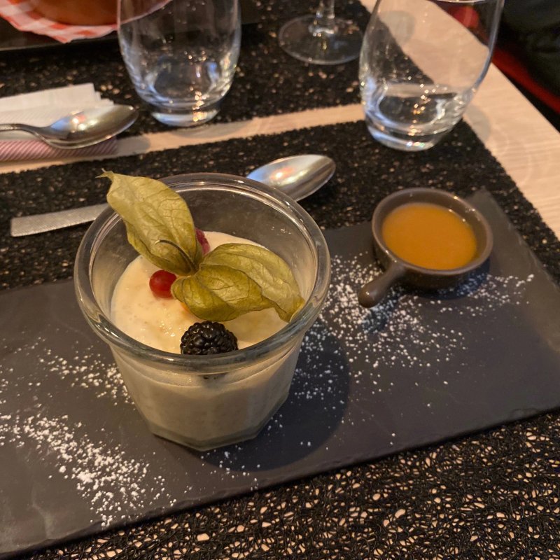 Le Boeuf Tient le Pave