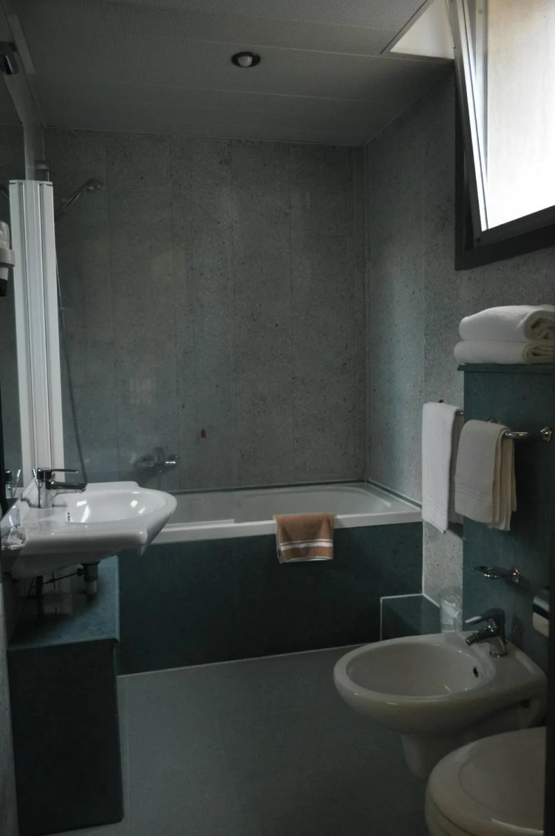 Jet Hotel, Sure Hotel Collection by Best Western