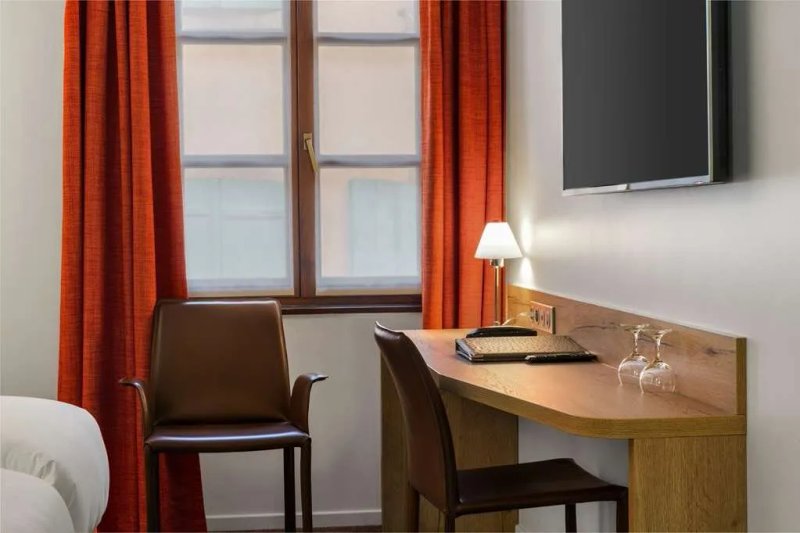Hotel KLE