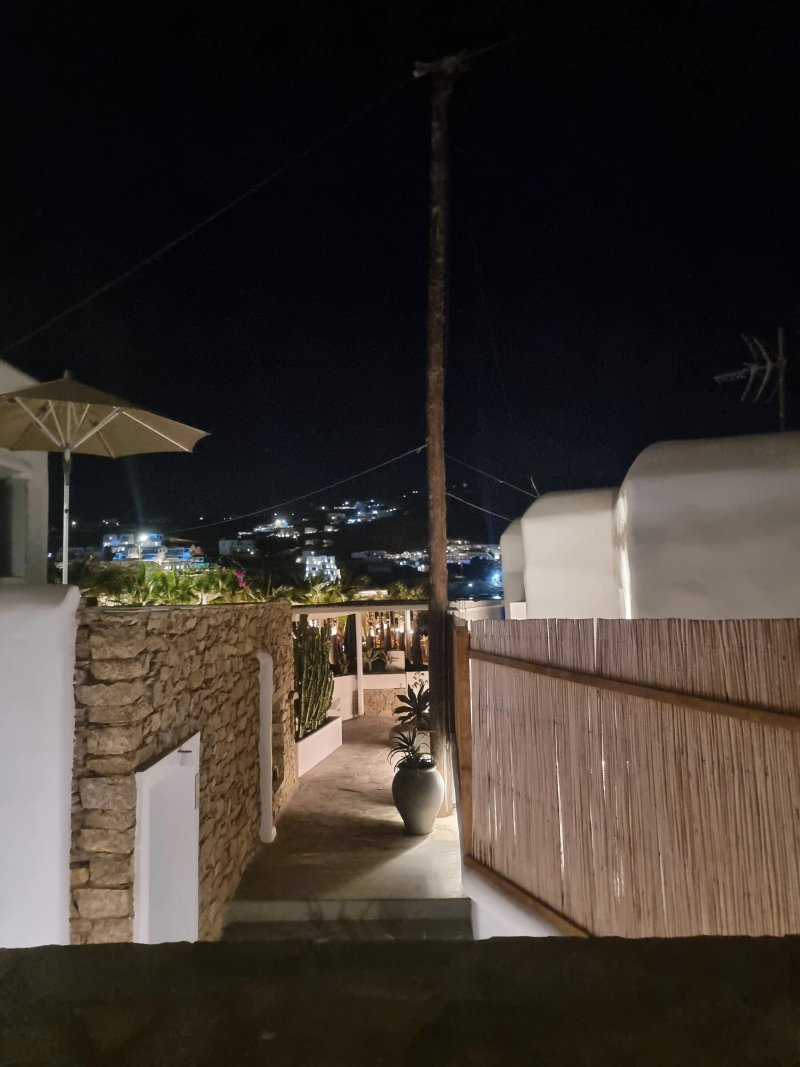 Adorno Beach Hotel & Suites