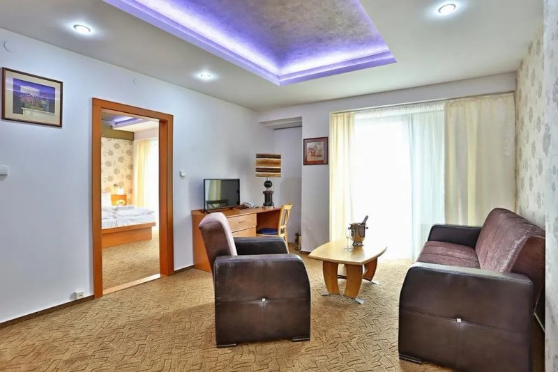 Hotel Saris