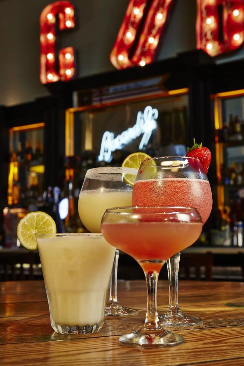 Revolucion De Cuba  Milton Keynes