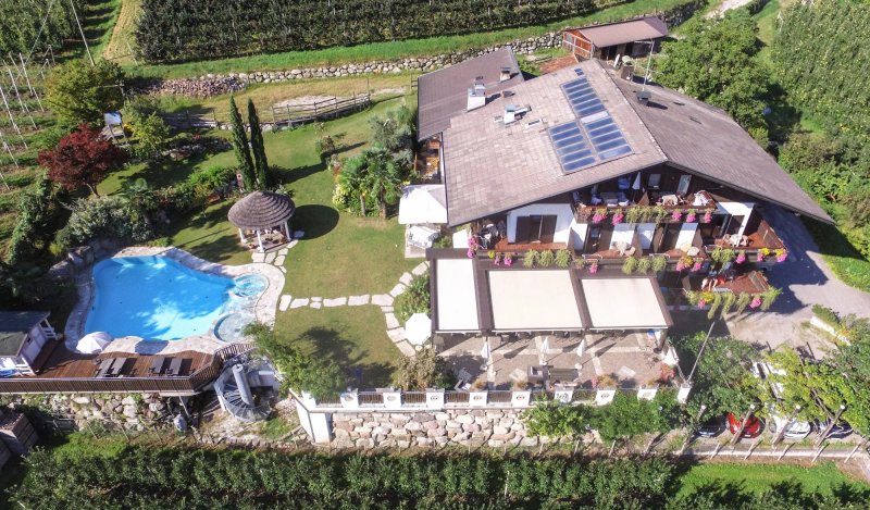 Hotel & Appartamento Valtnaungut