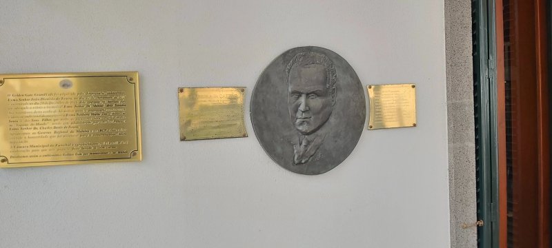 Estatua Jose Maria Ferreira De Castro