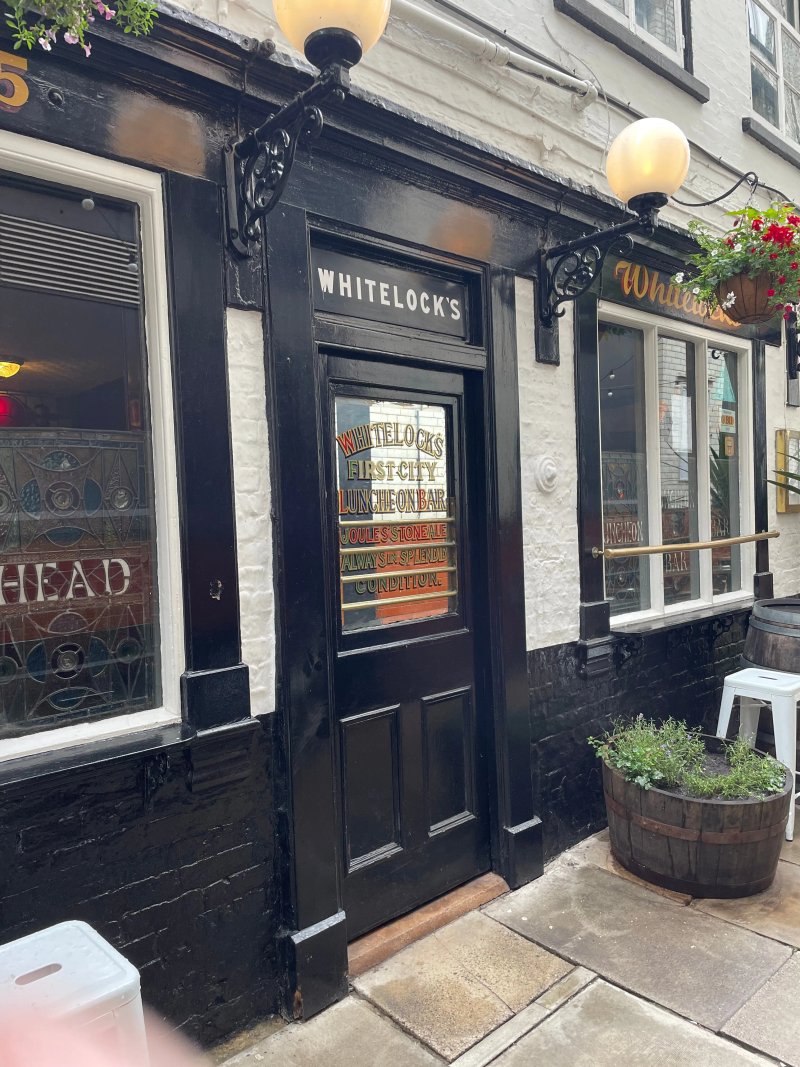 Whitelock's Ale House